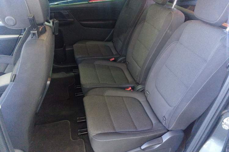 Used Volkswagen Sharan 2018 380TSI Comfort Edition 7-Seater
