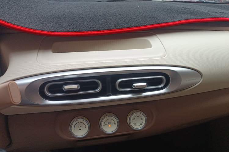 Used Wuling Hongguang MINIEV 2025 Four-Door Version Advanced Edition