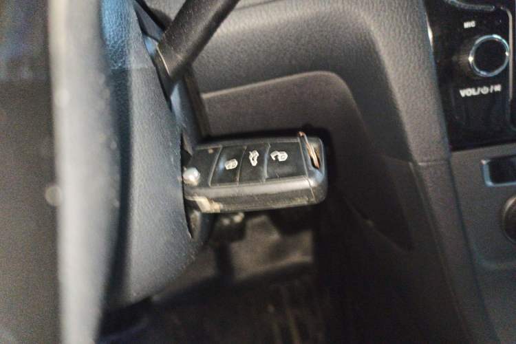 Used Volkswagen Golf 2015 1.4TSI Automatic Comfort Model Vehicle Key