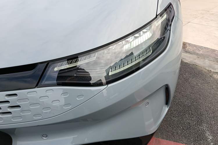 Used Leapmotor C01 2024 Range-Extended 316 Deluxe Edition
