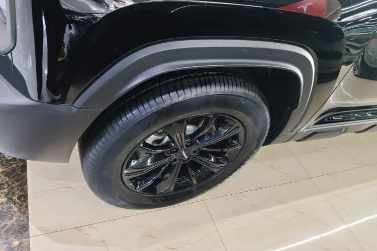 Used Haval Raptor New Energy 2024 Hi4 102 Pro Left Front Wheel Hub