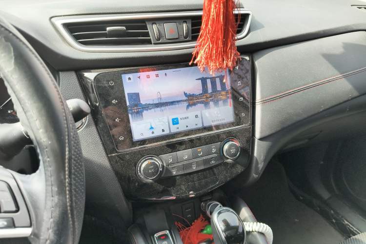 Used Nissan Qashqai 2021 2.0L CVT Luxury Edition Audio And AC Panel