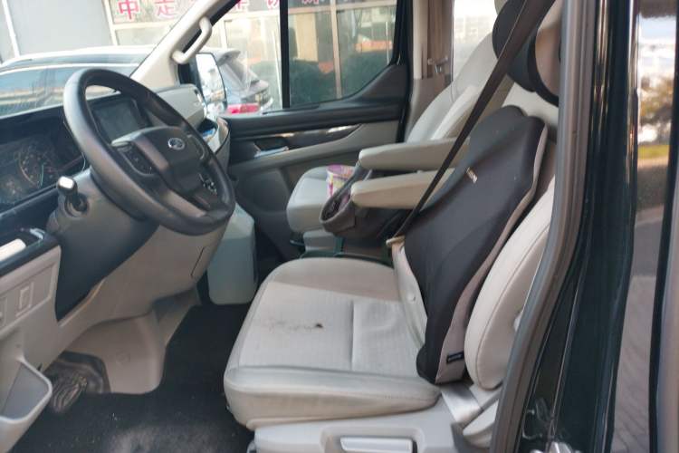 Used Ford Transit 2023 2.0T Diesel Automatic Commercial & Travel Version Mid-axle Low-roof Design 7/8/9-Seater
