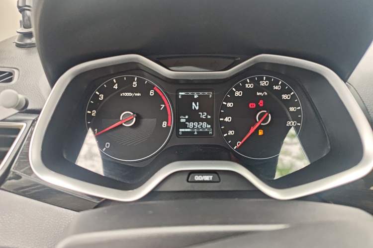 Used Baojun 310 2017 1.5L Automatic Fashion Model Instrument Cluster