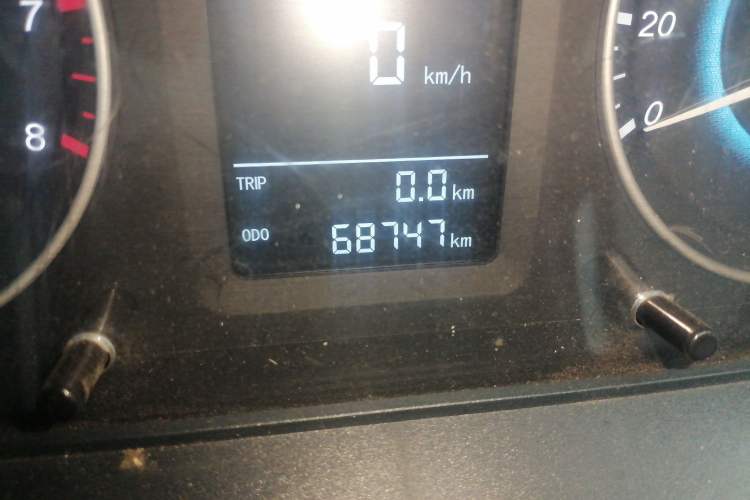 Used Foton Xiangling V  Odometer Close Up