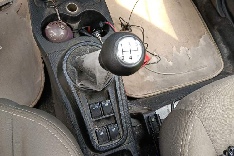 Used CHANGAN Benni mini 2012 1.0L Manual Fashion Edition China IV Standard
