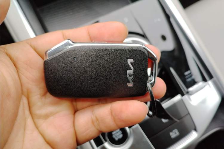 Used Kia Sportage (Chinese Domestic Model) 2025 1.5T Two-Wheel Drive Prestige Smart Enjoyment Version