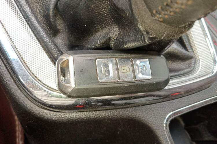 Used Baojun 560 2015 1.8L manual luxury version