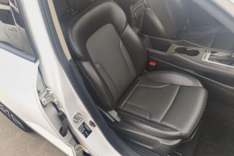 Used CHANGAN CS35PLUS 2019 1.4T DCT Chuanlian Blue Whale Edition
