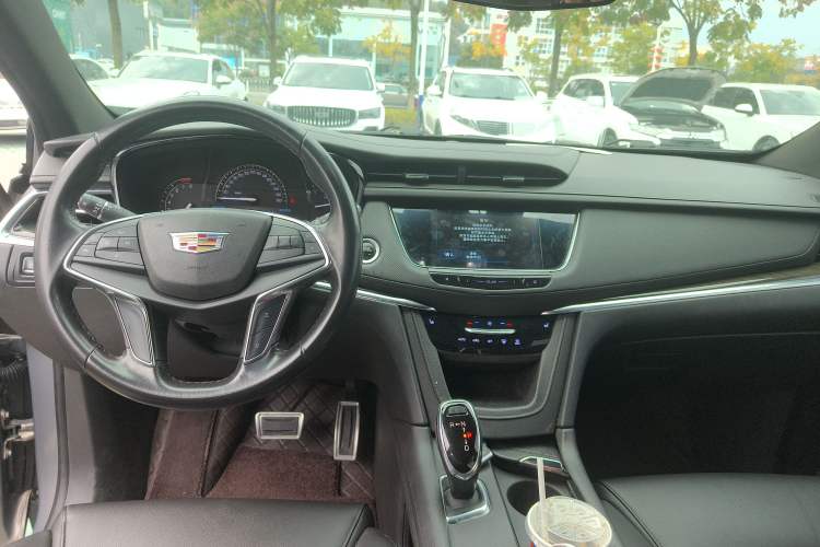 Used Cadillac XT5 2018 28T Four-Wheel Drive Tech Model