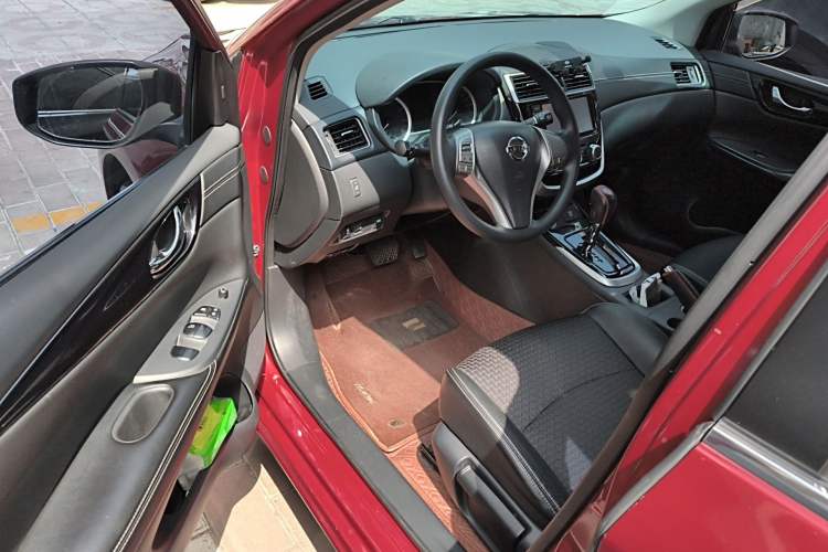 Used Nissan Tiida 2019 1.6L CVT Smart Drive Version China VI Standard Driver Seat