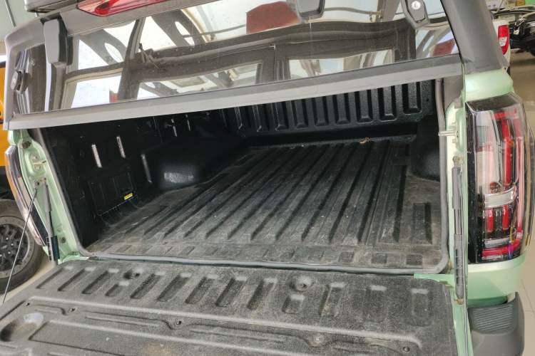 Used JMC DaDao 2023 Fly-Jiang 2.3T Diesel Automatic 4x4 Extreme Edition
