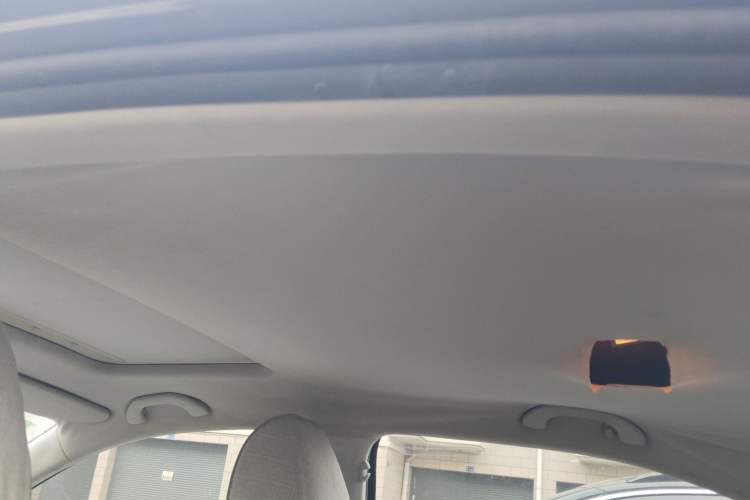 Used Volkswagen Sagitar 2012 1.6L Automatic Comfort Edition Headliner