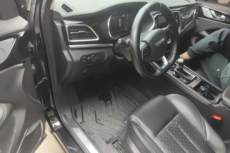 Used JETOUR X90 2019 1.5T DCT Smart Enjoyment Model 6 Seats China VI Standard
