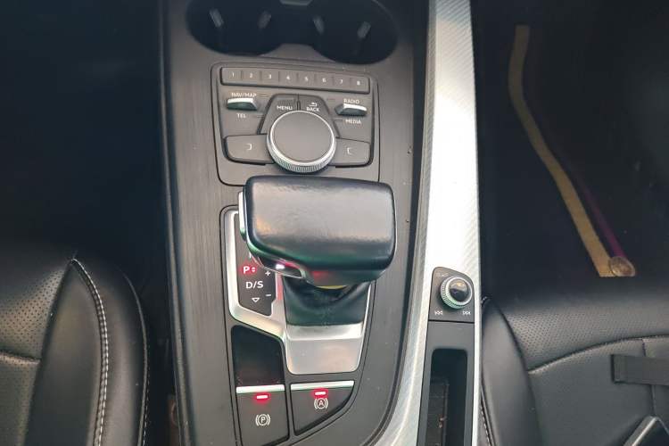 Used Audi A4L 2018 30th Anniversary Edition 40 TFSI Trendy Model