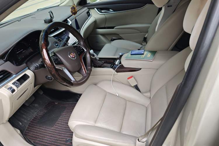 Used Cadillac XTS 2013 28T Comfort Model Left Front Seat