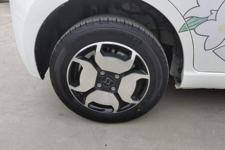 Used SOL E10X 2023 301 km Four-Leaf Clover 36 kW