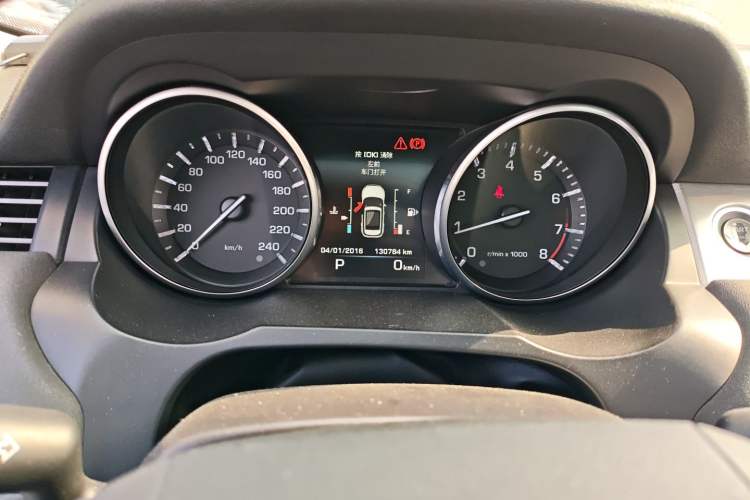 Used Land Rover Range Evoque 2015 2.0T Five-Door Zhiyao Edition Instrument Cluster