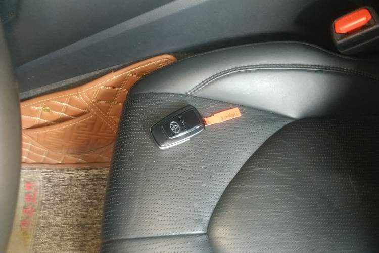 Used Toyota Avalon 2022 2.0L Luxury Edition