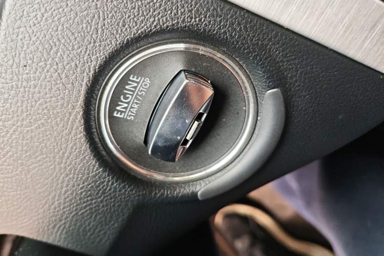 Used Volkswagen FAW-Volkswagen CC 2012 3.0 FSI V6 Vehicle Key