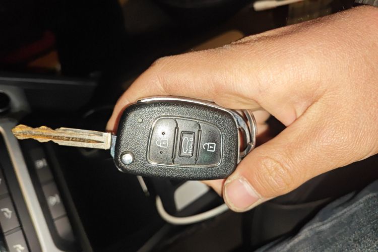 Used Hyundai Elantra (6th Generation / Lingdong) 2016 1.6L Automatic ZhiXuan – Elite Version