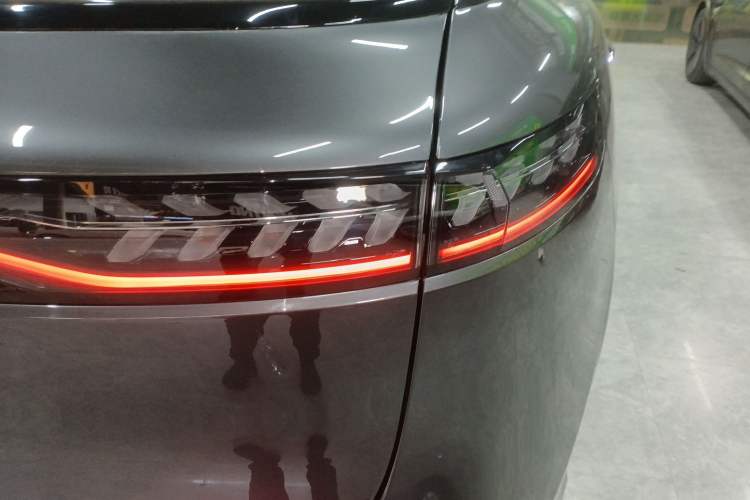 Used VOYAH FREE 2025 318 318 km Rear-Drive Touring Edition
