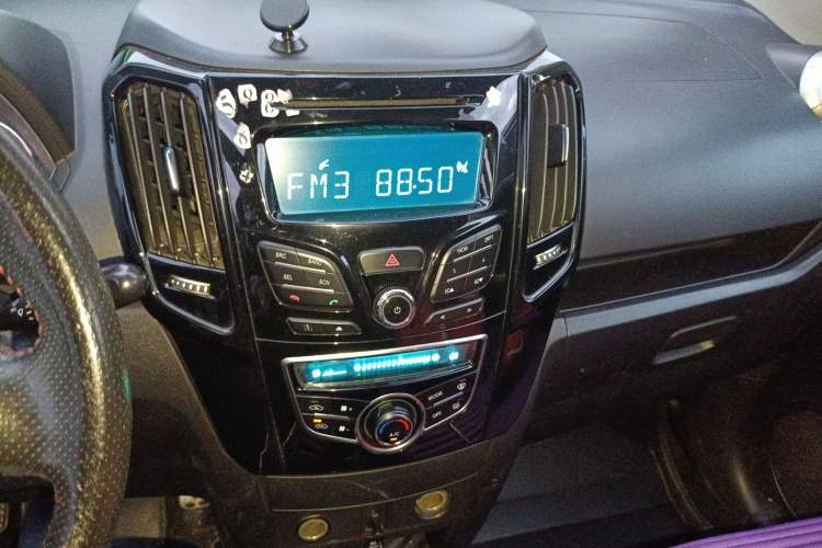 Used Great Wall M4 2014 1.5L Manual Comfort Model Audio And AC Panel