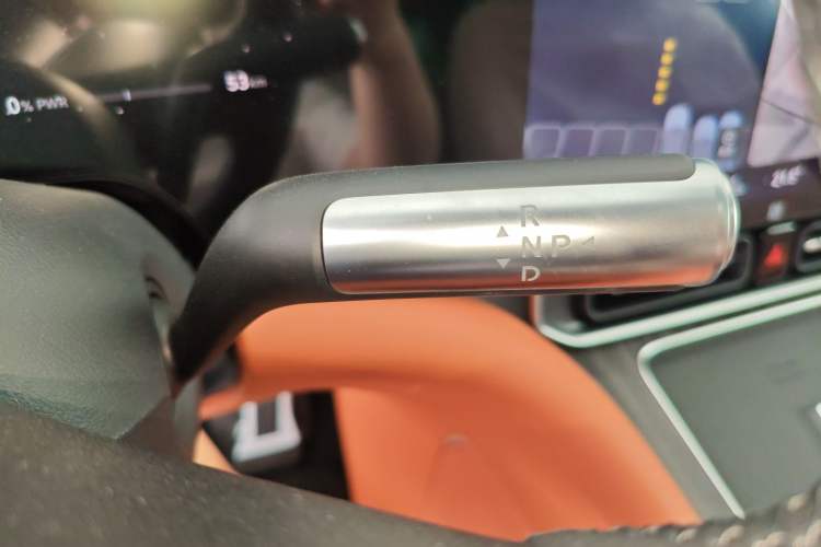 Used Hima AITO M9 2025 All-Electric Ultra Version 100 kWh 5-Seater Model
