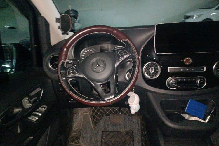 Used Mercedes-Benz Vito 2023 2.0T Business Version 7 Seats