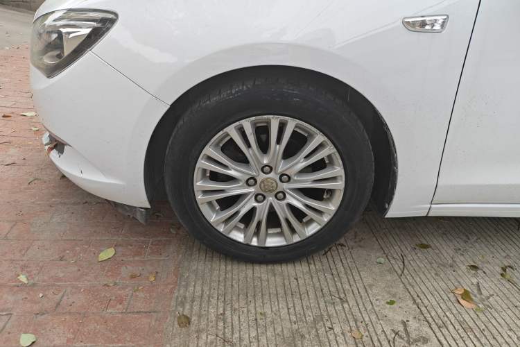 Used Buick GT 2015 15N Automatic Elite Version
