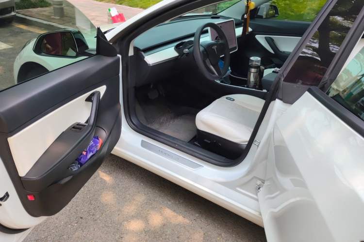 Used Tesla Model 3 2019 Standard Range Rear-Wheel Drive Upgraded Version (60 kWh)
