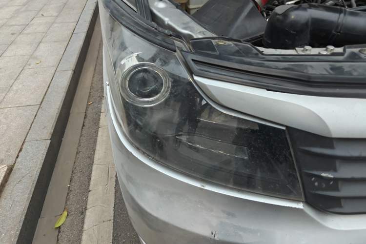 Used CHANGAN KAICHENG Ruixing M90 2018 2.0L Comfort Version Flat-Top Bi-Door 6-Seater 4G94S