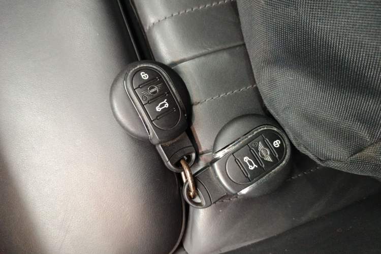 Used MINI 2019 2.0T COOPER S Artist Five-Door Edition
