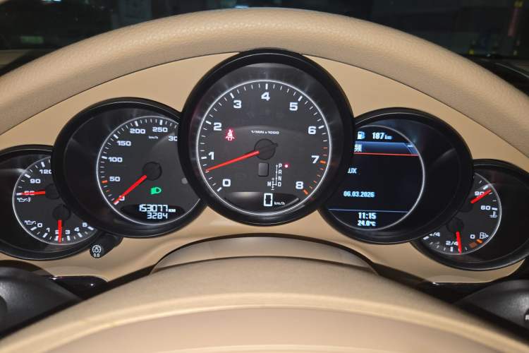 Used Porsche Panamera 2016 Panamera Executive Edition 3.0T Instrument Cluster