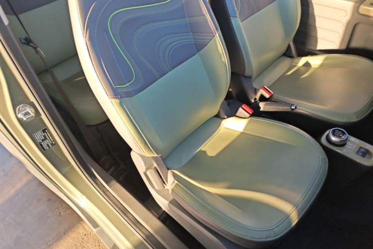 Used Geely Galaxy Panda 2024 200km Panda Rider Right Front Seat