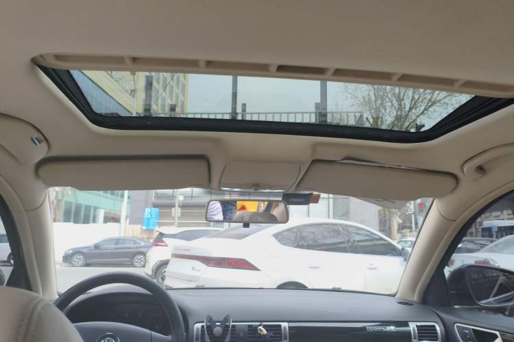 Used Volkswagen Passat 2009 1.8T Manual Luxury Model