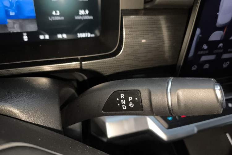 Used Tank 400 New Energy 2026 Model—Hi4-Z Smart Enjoyment Version Gear Lever