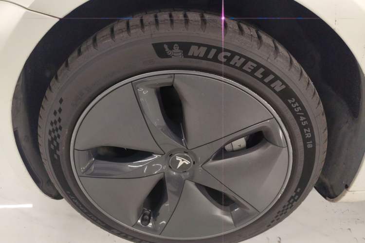 Used Tesla Model 3 2020 Long-Range Rear-Wheel-Drive Version