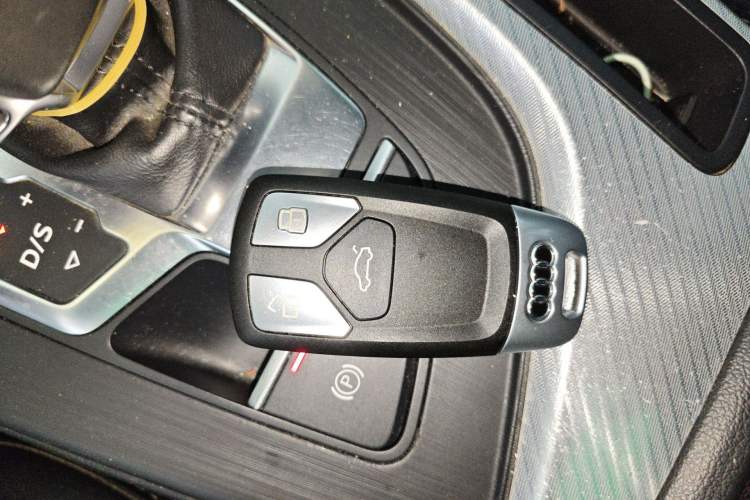 Used Audi A4L 2018 30th Anniversary Edition 40 TFSI Trendy Model