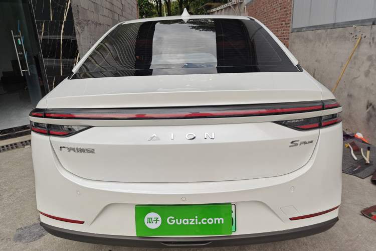 Used AION S Plus 2025 Travel Edition 52.998 kWh Rear