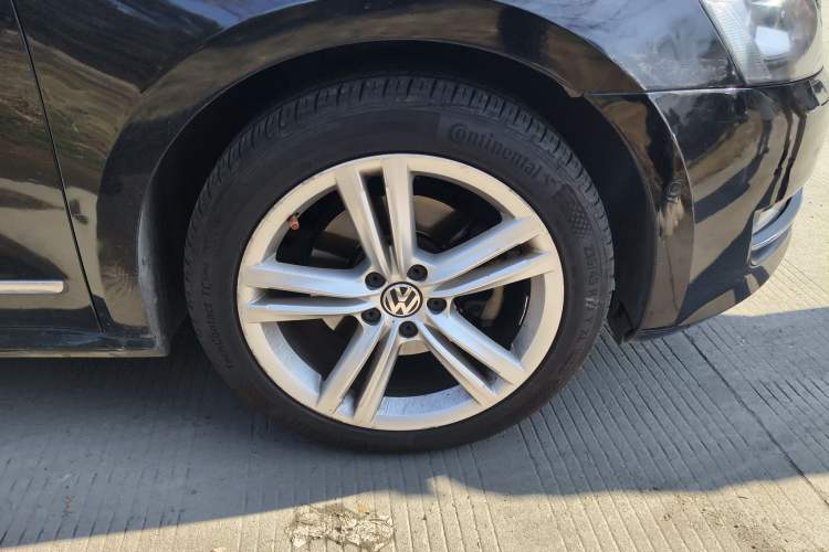 Used Volkswagen Passat 2013 3.0L V6 DSG Flagship Deluxe Edition
