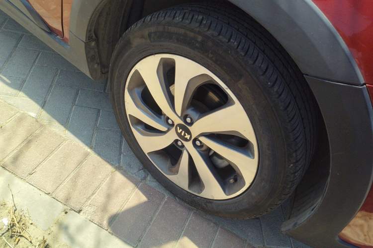 Used Kia KX Cross 2017 1.4L AT GLS
