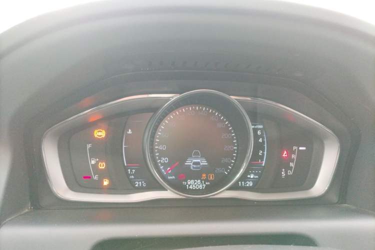 Used Volvo XC60 2015 T5 AWD Zhiyuan Edition Instrument Cluster