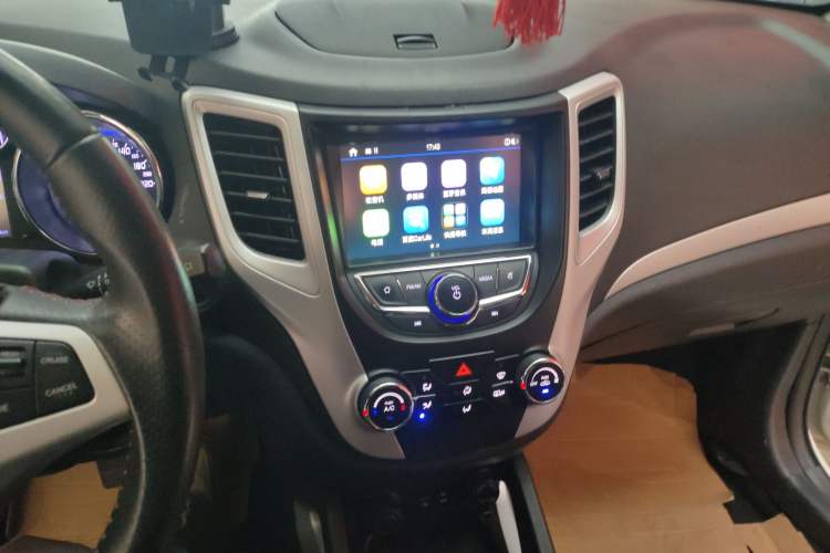 Used Changan CS35 2016 1.6L Automatic Luxury Model China V Standard