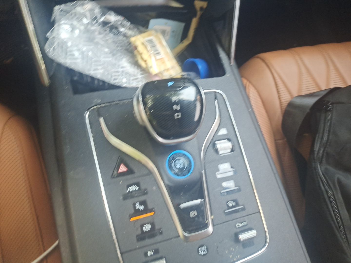 BYD Tang New Energy 2023 DM-i Champion Edition 112KM Prestige Model - Executive — снимка 14
