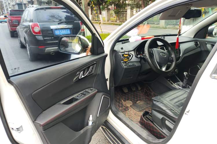 Used FAW Senya R7 2017 1.6L Manual Luxury Model