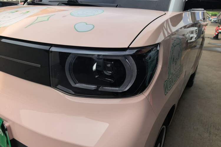 Used Wuling Hongguang MINIEV 2022 Macaron Premium Model – Lithium Ternary Battery Left Front Headlight