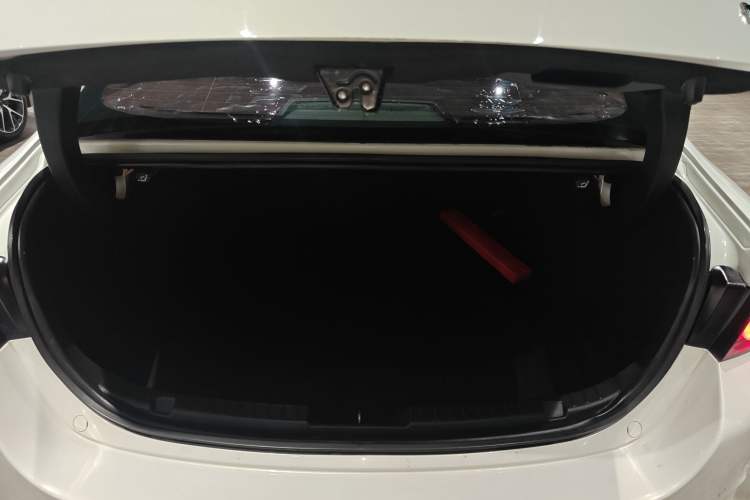 Used Mazda 3 Axela 2021 2.0L Automatic Zhiyao Edition Trunk