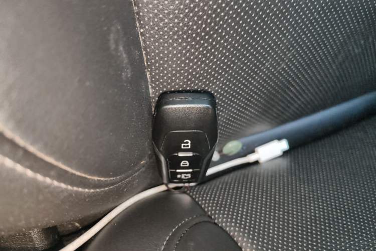 Used Ford Edge 2015 2.0T GTDi Four-Wheel Drive Prestige Model
