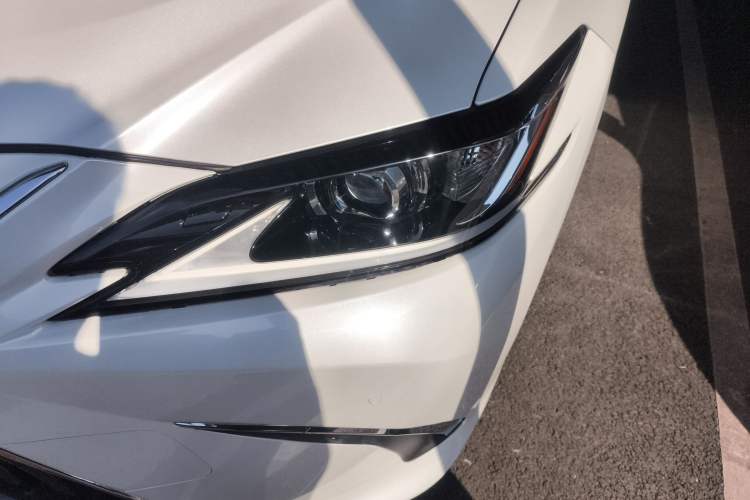 Used Lexus ES 2021 200 Excellence Edition